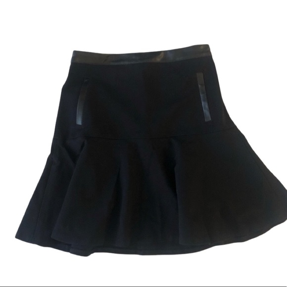 Club Monaco Fluted Skirt with Leather Detailing - Picture 1 of 7